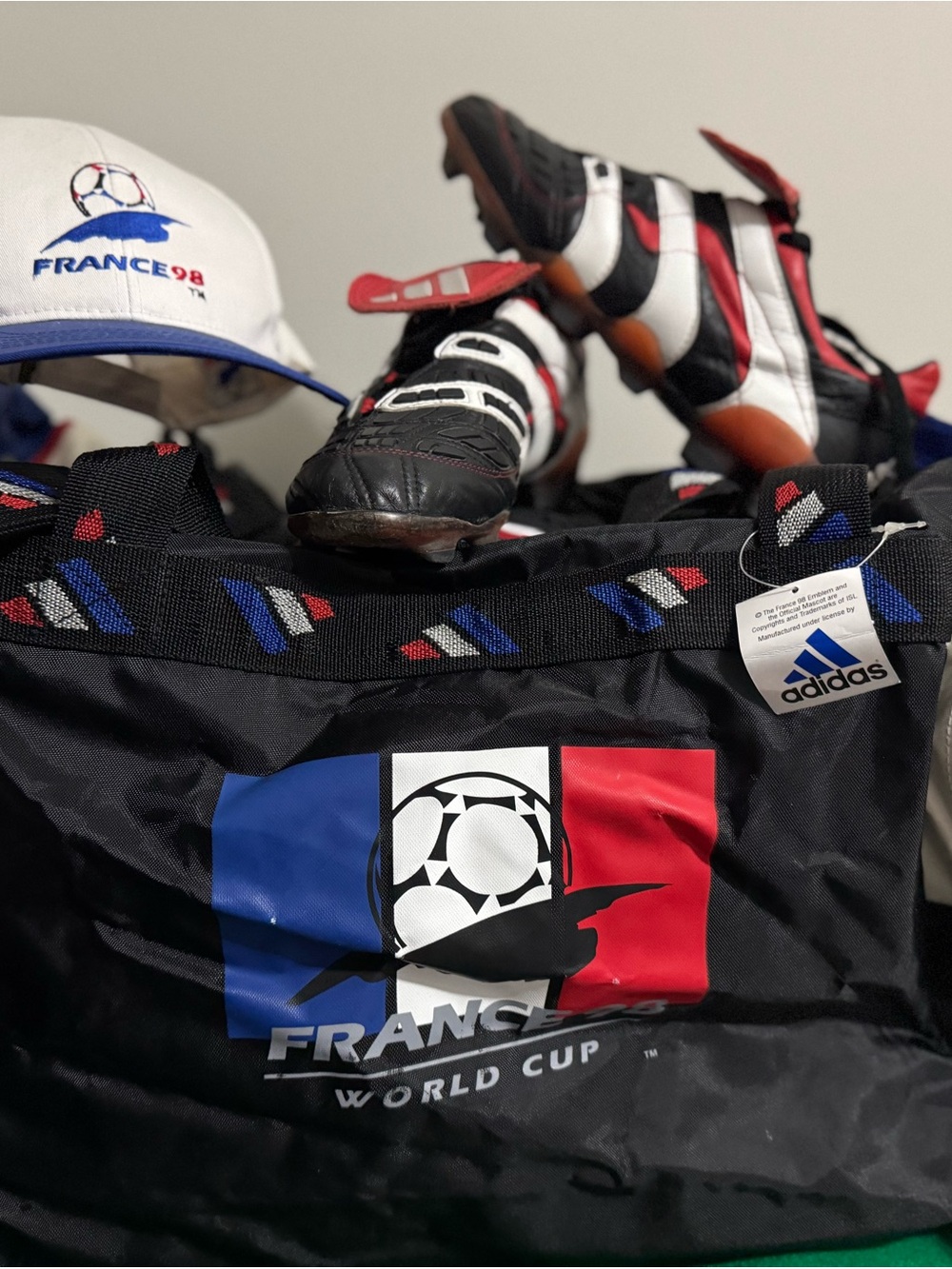 adidas 1998 World Cup Predator accelerator leather sz 7.5 US Duffle bag & hat